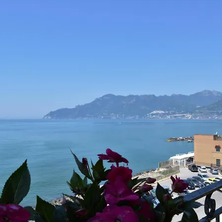 Fronte Del Mare