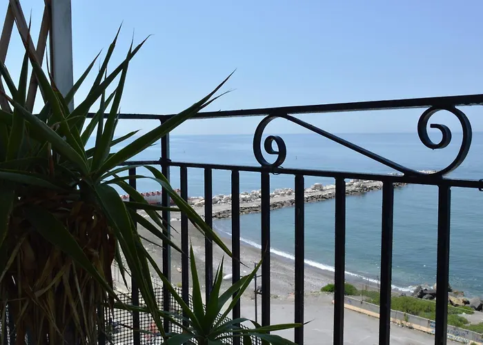 فندق مبيت وإفطار Fronte Del Mare ساليرنو