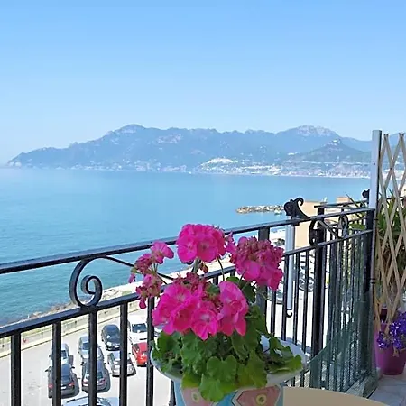 Fronte Del Mare