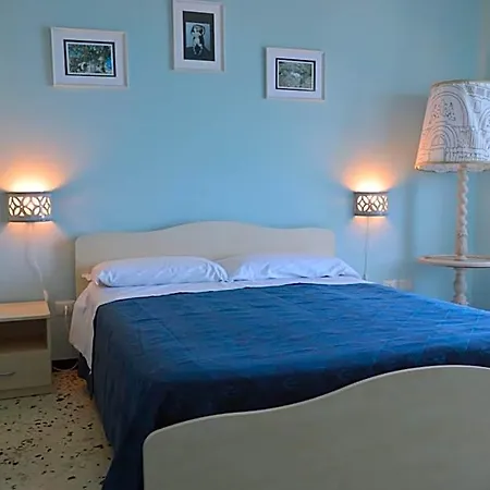 Fronte Del Mare 3* Σαλέρνο