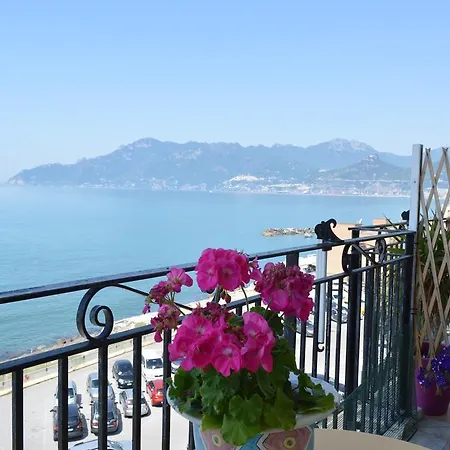 Bed and Breakfast Fronte Del Mare Σαλέρνο